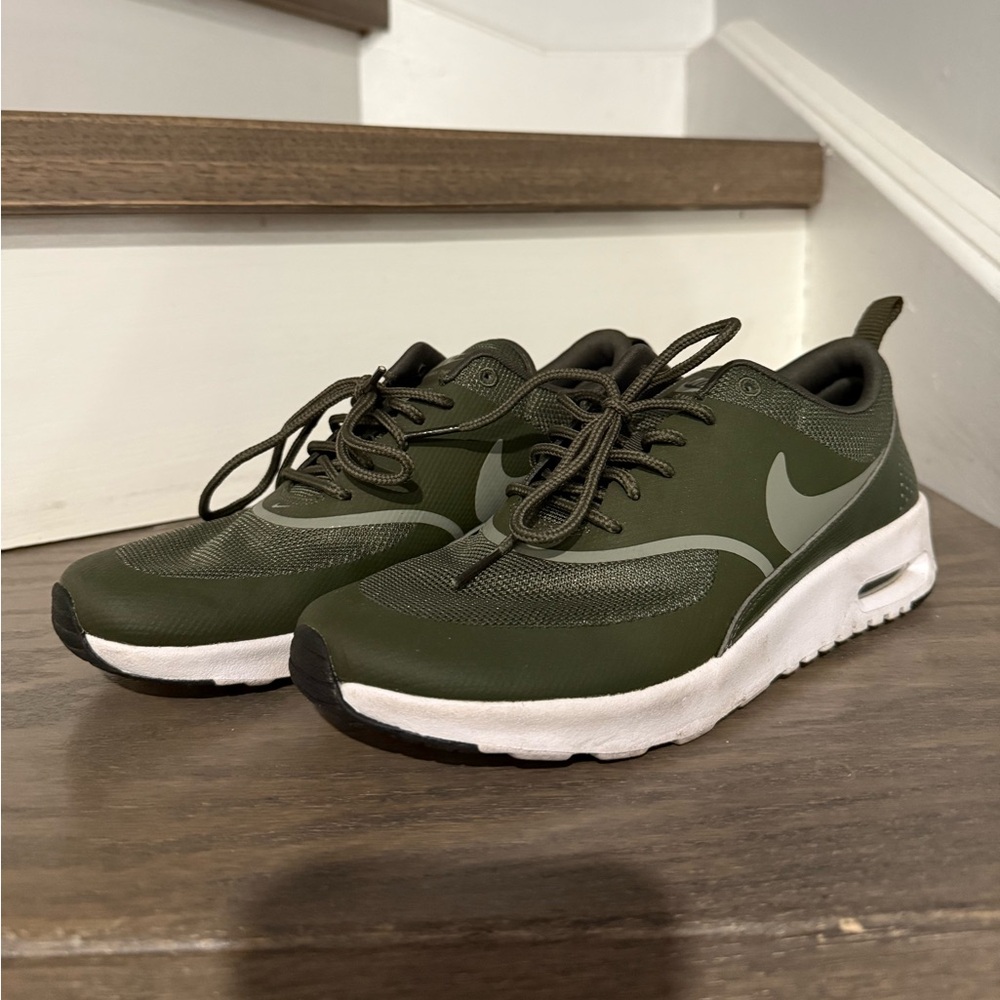 Nike Women’s Dark Green and White Sneakers